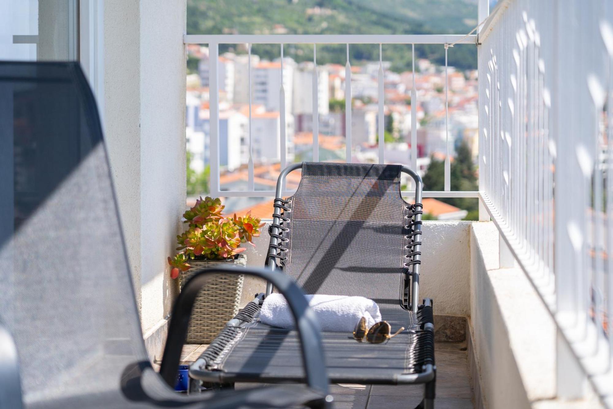 Apartment 30 M From Beach,Makarska,Marija Buitenkant foto