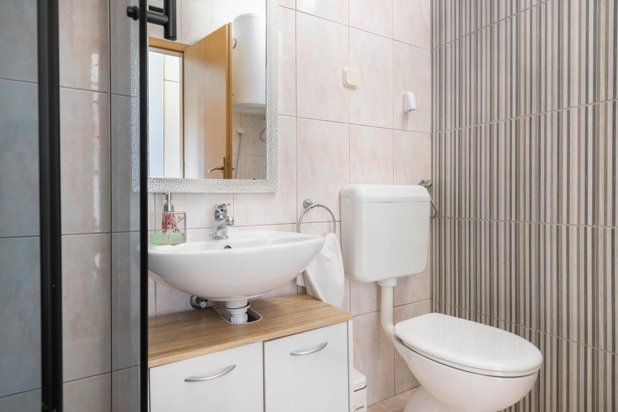 Apartment 30 M From Beach,Makarska,Marija Buitenkant foto