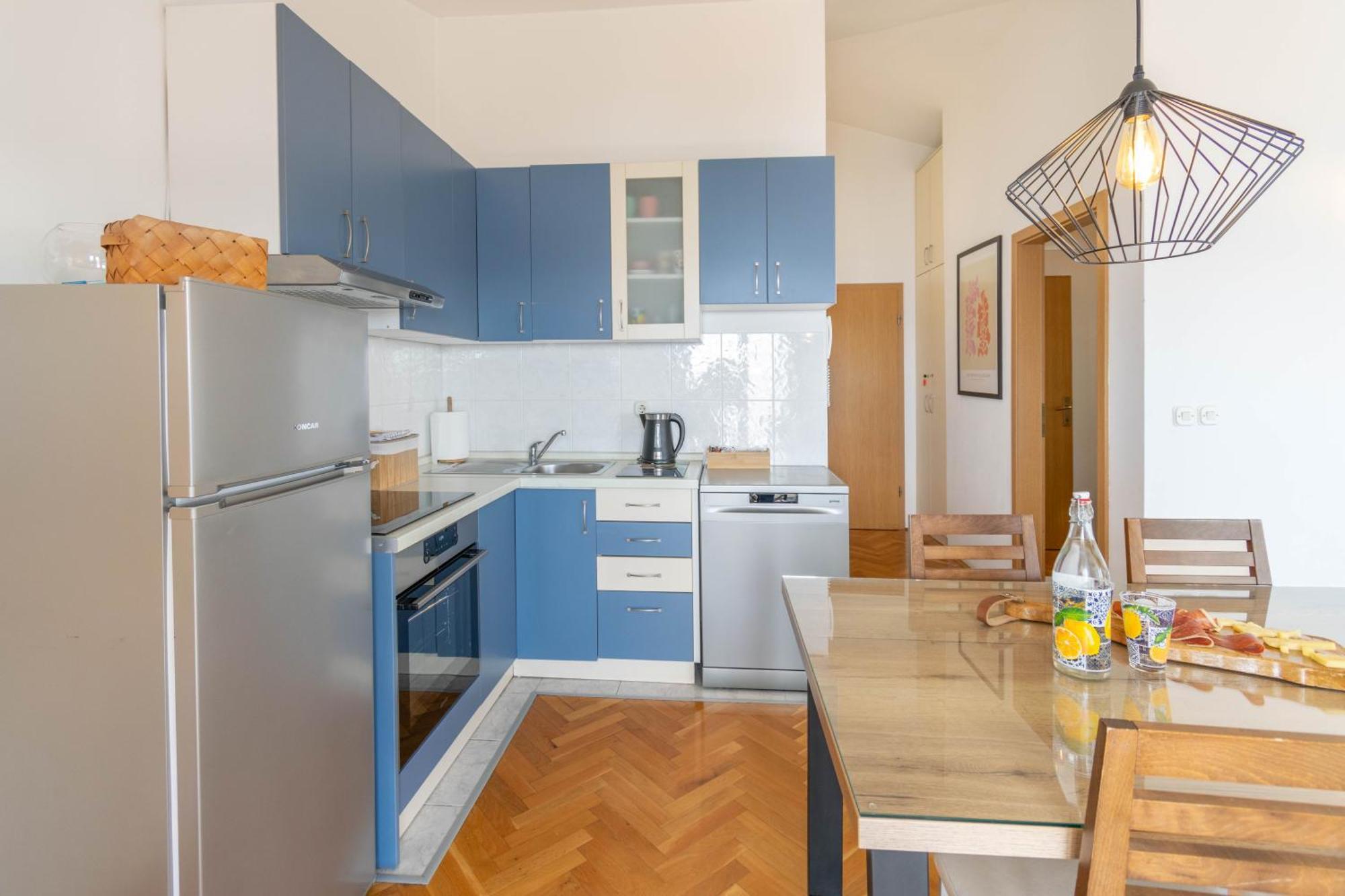 Apartment 30 M From Beach,Makarska,Marija Buitenkant foto